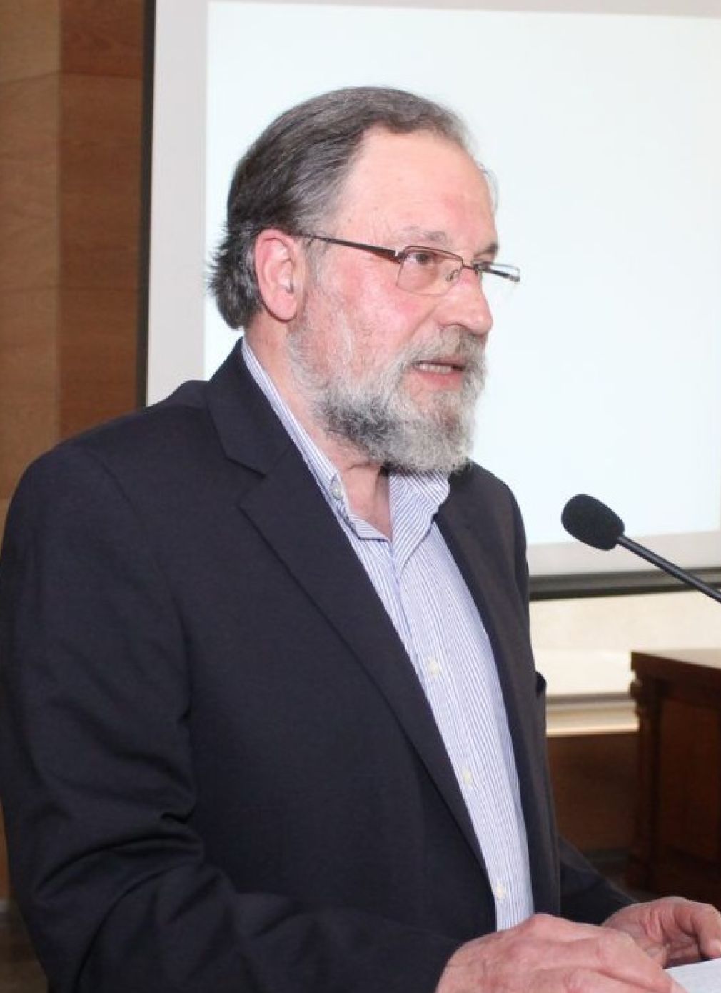 Ramom Reimunde, da AGLP, resgata O Bispo Santo, um belo e original produto literário de Álvaro Cunqueiro e Otero Pedrayo